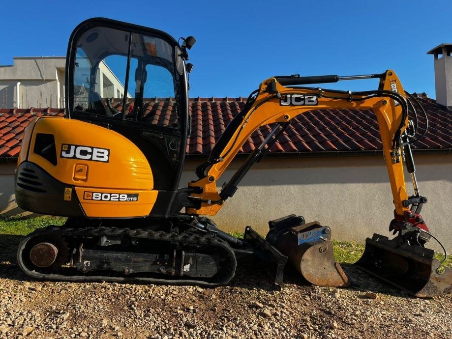 GGTQ331.jpg Mini-pelle JCB 8029 CTS – 2021 - 2,8T - Imagen 1
