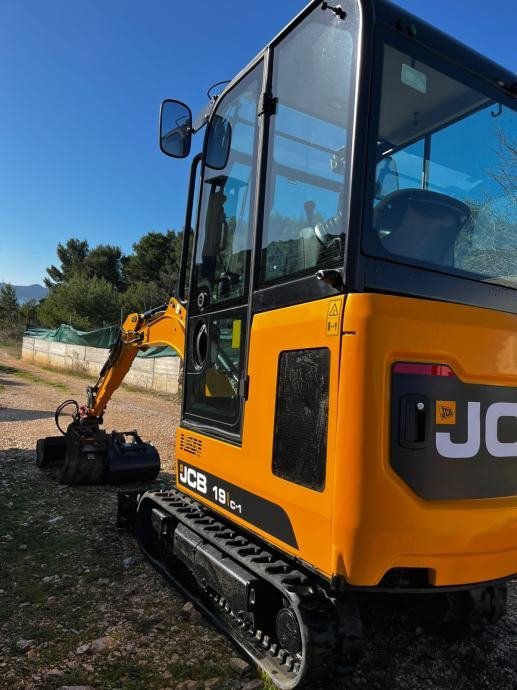 GGTQ6.jpg Mini-pelle JCB 19C-1 – 2022 - 1,9T - Imagen 1