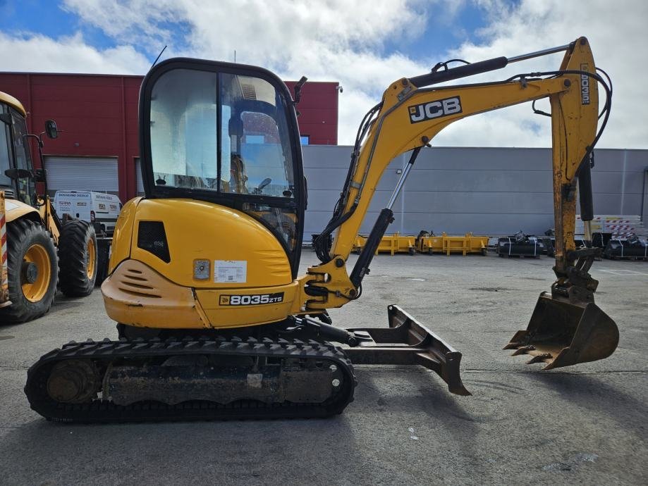 KK0012.jpg Mini-pelle JCB 8035 ZTS – 2016 – 3,5T - Imagen 1