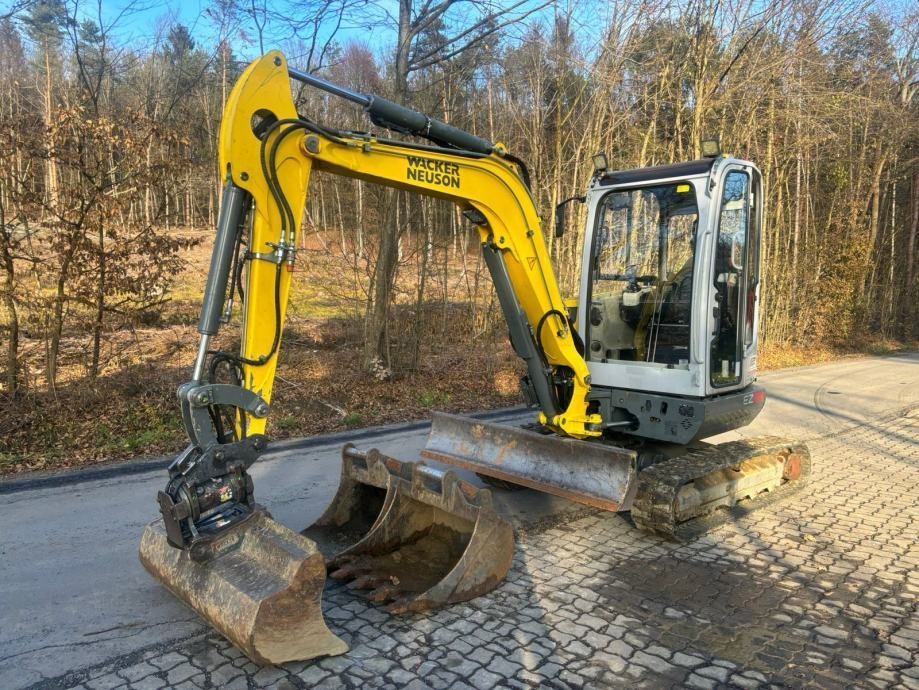 OO997.jpg Mini-pelle Wacker Neuson EZ38 – 2016 - 4T - Imagen 1
