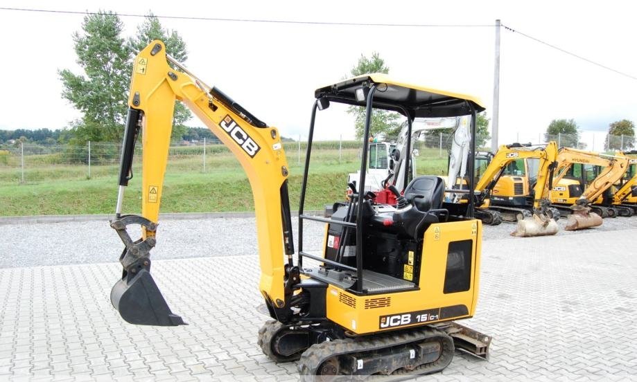 hIIux11.jpg Mini-pelle JCB Canopée 15C-1 – 2019 - 1,4T - Imagen 1